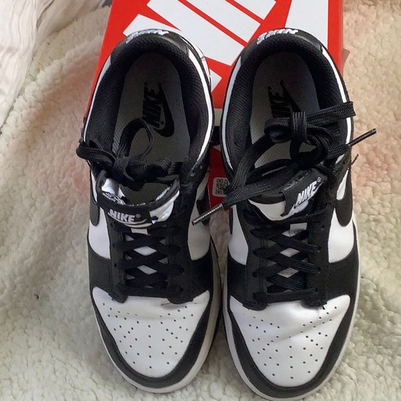 Nike Dunks low black and white Panda sneakers - Picture 2 of 8